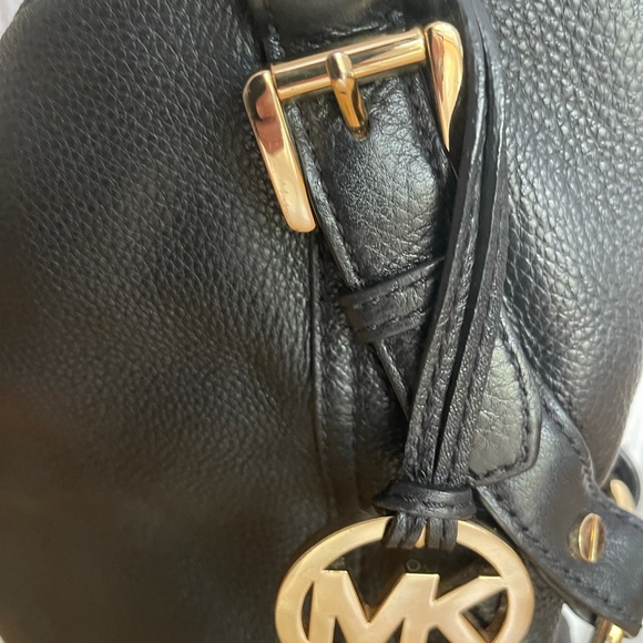 XL MICHAEL KORS PEBBLE GRAIN LEATHER HANDBAG | Preloved gently used - Picture 4 of 13